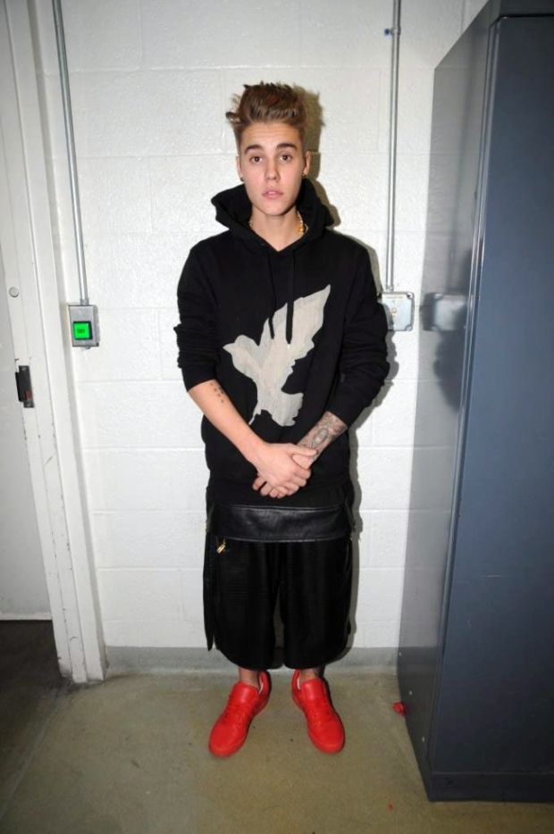 Police Video Of Justin Bieber S Urine Test Released With Sensitive Segments Blacked CP
