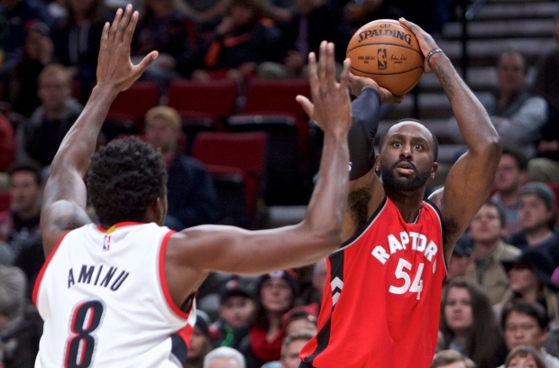 Lowry leads Raptors to 95-91 win over skidding Trail Blazers