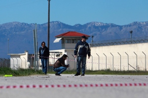 Greece prison attack inmates escape