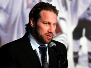 Colorado Avalanche forward Peter Forsberg announces his retirement from hockey during a news conference on Monday, Feb. 14, 2011, in Denver. Forsberg announced his retirement two games after returning to the NHL after a three-year absence. (AP Photo/Ed Andrieski)