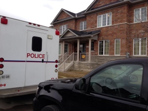 Police investigate a domestic assault at a home on Lewis Honey Drive in Aurora on Saturday, April 13, 2013. (Jackie Crandles/CP24)