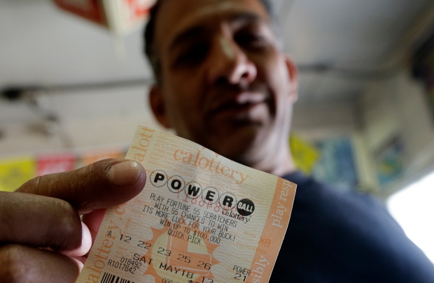 Lone ticket in Fla. wins $590.5 million Powerball 