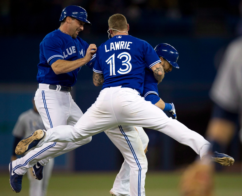 Bautista hits grand slam to center field 