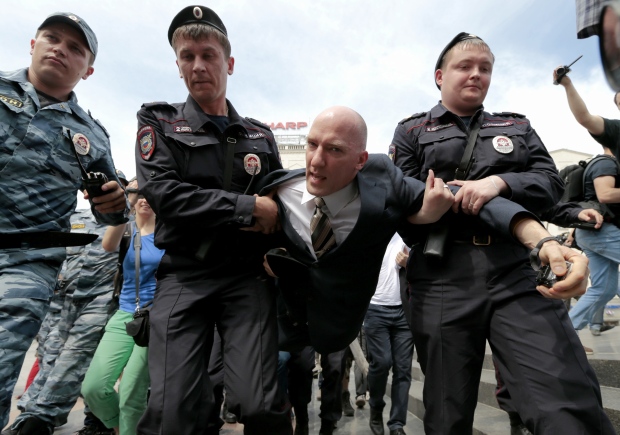 Dozens of gay rights activists detained in Moscow | CP24.com