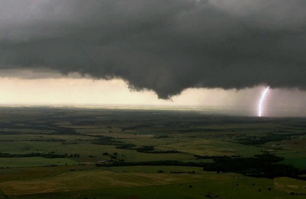 9 hurt as storms move across central U.S. | CP24.com