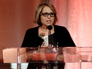 Katie Couric speaks at The Hollywood Reporter's "Power 100: Women in Entertainment Breakfast" in Beverly Hills, Calif. on Tuesday, Dec. 7, 2010. (AP Photo/Matt Sayles)