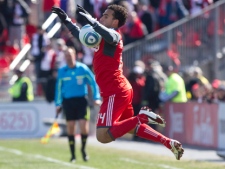 Toronto FC's Dwayne De Rosario traps the ball during first half MLS action against the Portland Timbers in Toronto on Saturday March 26, 2011. (THE CANADIAN PRESS/Chris Young)