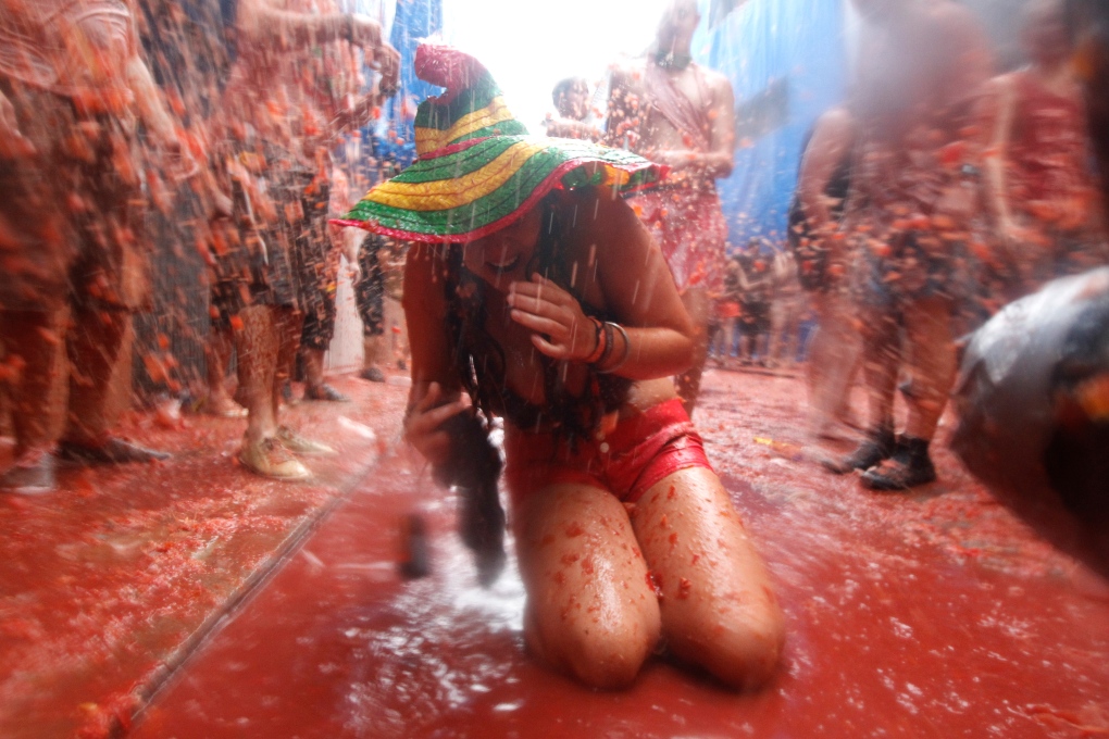 Tomato-throwing festival in Spain  CP24.com