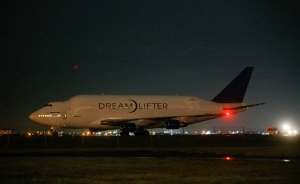 Boeing jumbo jet lands at wrong airport in Kansas