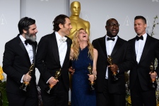 '12 Years a Slave' wins best picture