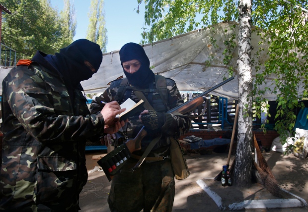 Military observers detained in Ukraine