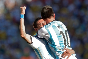 Di Maria scores late as Argentina beats Switzerland 1 0 after