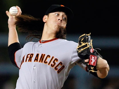 Tim Lincecum agrees to 2-year extension with Giants