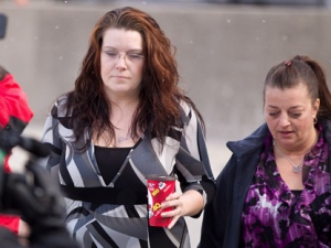 Tara McDonald (left), the mother of slain child Tori Stafford, arrives at the courthouse in London, Ont., Monday, March 5, 2012, on the first day of the trial for Michael Rafferty. (THE CANADIAN PRESS/ Geoff Robins)