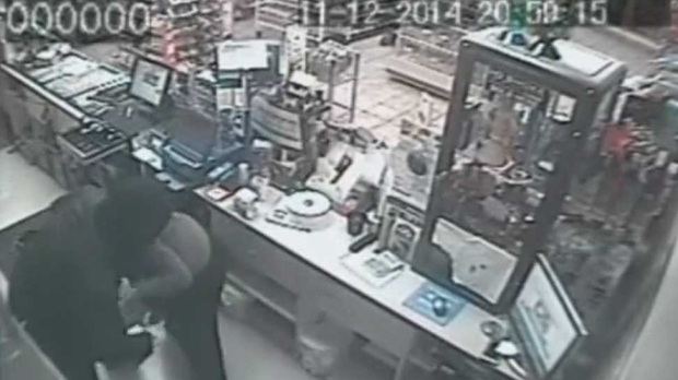 Police Release Video Of Armed Robbery At Toronto Convenience Store 8847