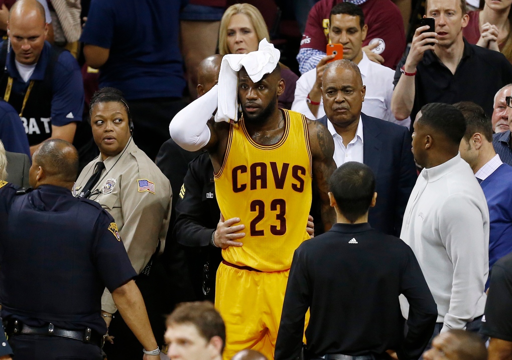 Lebron James Accidentally Exposes Himself While Adjusting Shorts