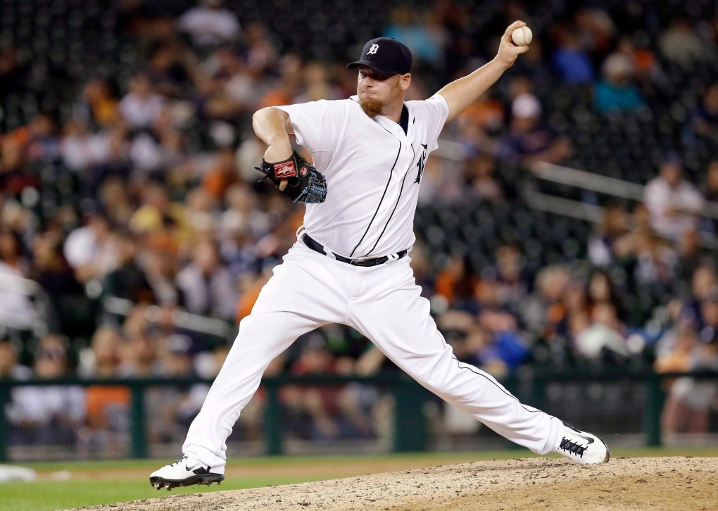 Blue Jays select Phil Coke, veteran southpaw reliever