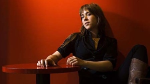 Singer Serena Ryder poses for a photograph on Monday, Nov. 10, 2008 in Toronto. (THE CANADIAN PRESS/Nathan Denette)