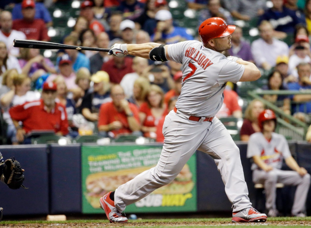St. Louis Cardinals Matt Holliday leaves game after being hit in face - St.  Louis Baseball Weekly