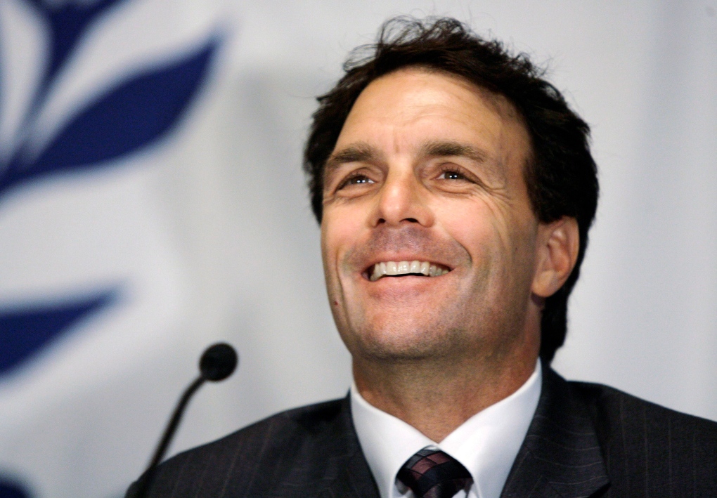 Ex-NFL QB Doug Flutie says both parents die in same hour