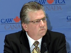 CAW President Ken Lewenza addresses union concerns on Thursday, April 9, 2009.