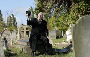 Michael Caine, whistling in the graveyard(Big Beach Films)