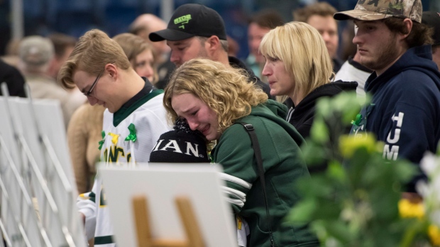 Drake honours Humboldt Broncos a Raptors' Game 1