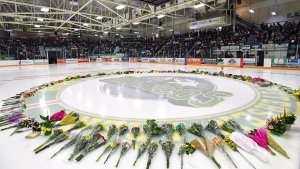 Drake honours Humboldt Broncos a Raptors' Game 1