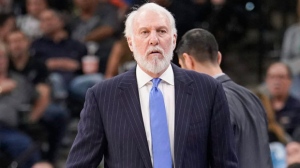 Wife of Spurs coach Gregg Popovich dies