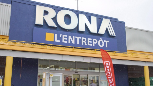 Rona's 'truly Canadian,' 'proudly Canadian' signs ...