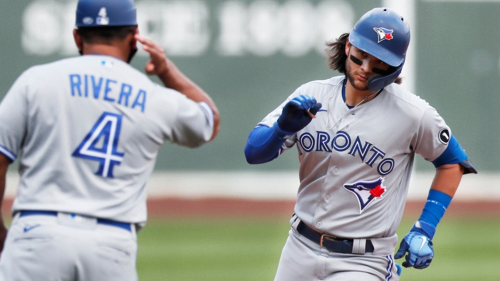 Mitch Moreland hits walk-off homer to lift Red Sox past Blue Jays