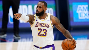 LeBron James Looks Freakin' Huge During Lakers Workout