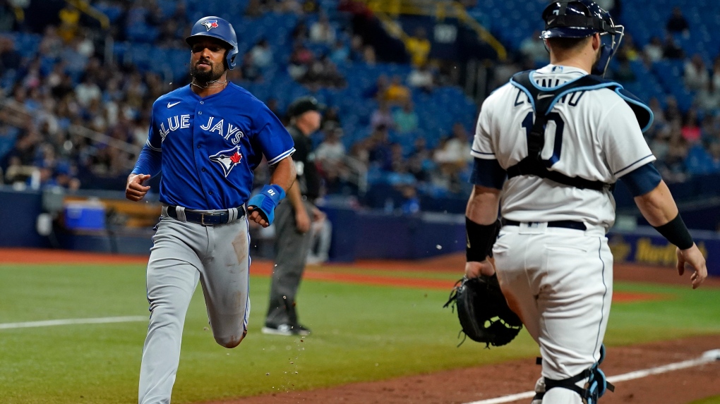 Gausman pitches Blue Jays past Yankees 6-1 to maintain slim lead