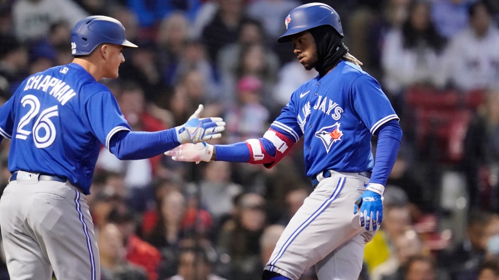 Devers hits 20th home run as Red Sox beat Blue Jays 7-6