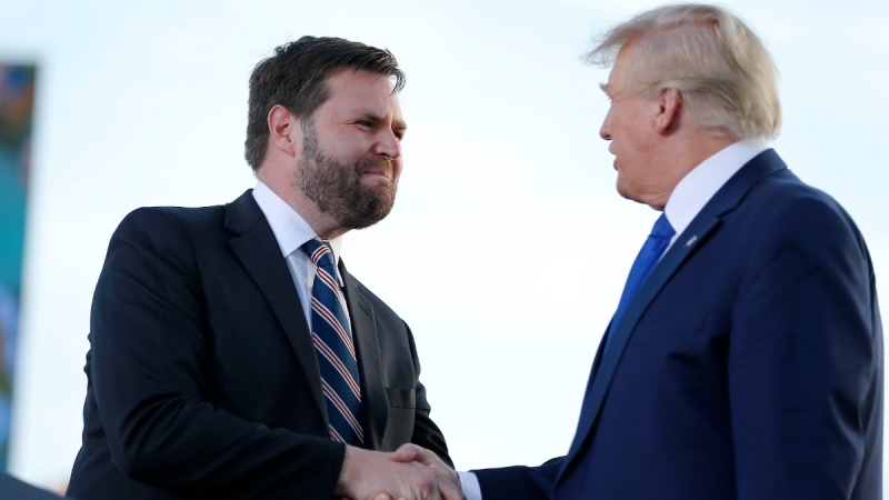 JD Vance and former U.S. President Donald Trump at a rally at the Delaware County Fairground, on April 23, 2022. (Joe Maiorana / AP) 