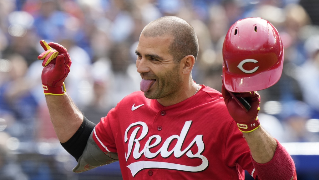 Reds' Joey Votto blasts long home run in 2023 season debut