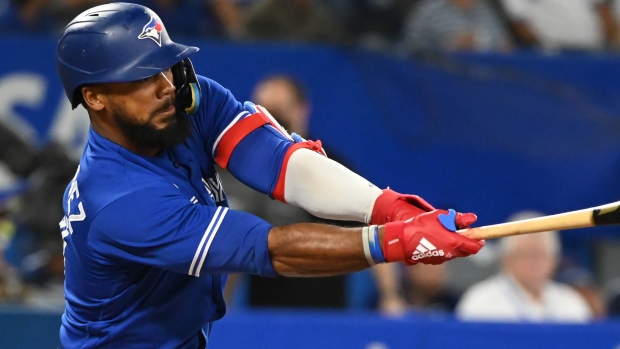 MLB: Blue Jays' Teoscar Hernandez to Mariners for Swanson, Macko