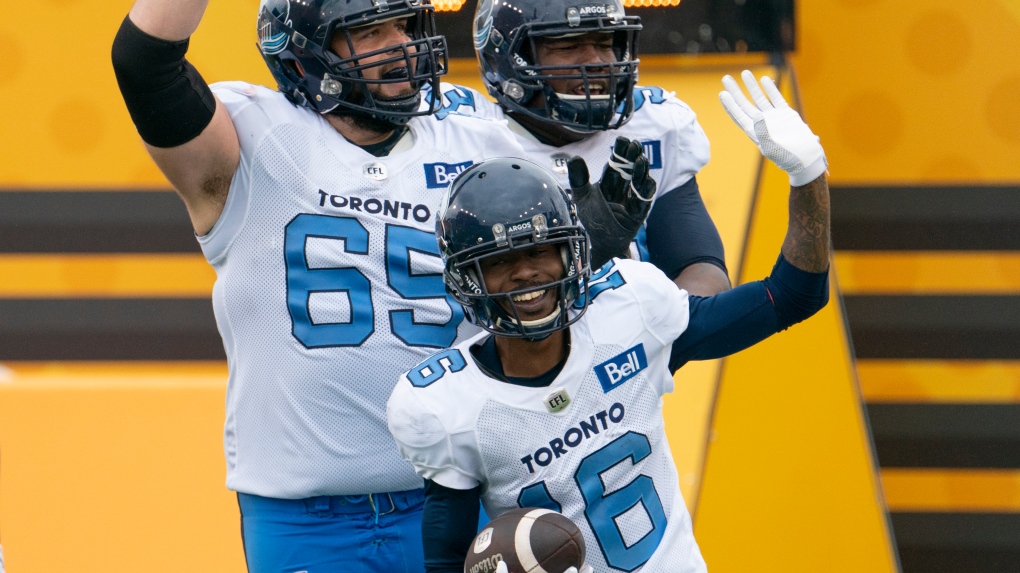 Kelly throws two TD passes, scores another in Argos' 41-28 Labour Day win  over Ticats