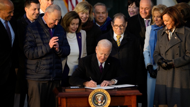 Biden Signs Same Sex Marriage Protection 5768
