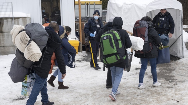 asylum seekers from Columbia/RCMP officers