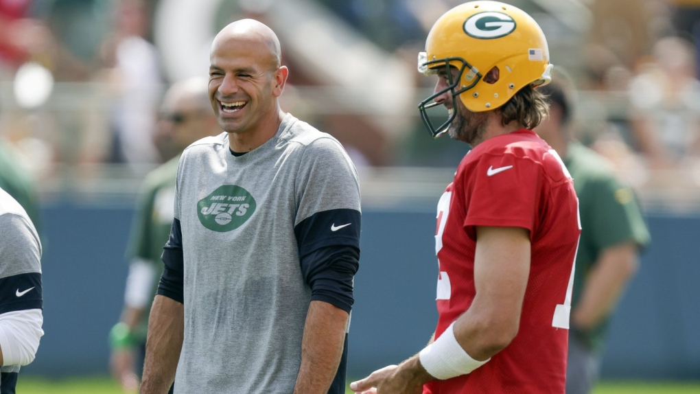 Jets' Aaron Rodgers trade draws comparison to Buccaneers signing