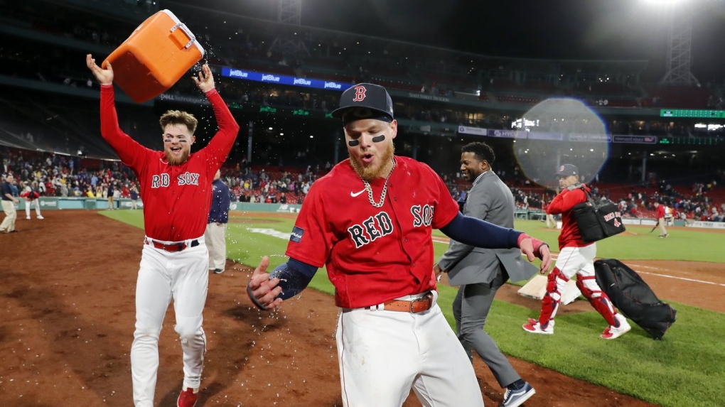 Alex Verdugo drives in 2 runs in the Red Sox's 4-3 victory over