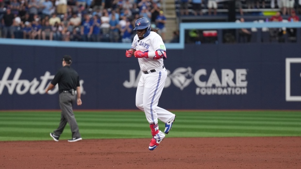 Blue Jays beat Diamondbacks off Whit Merrifield homer