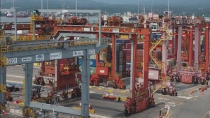 Port workers' union calls off 2nd strike notice