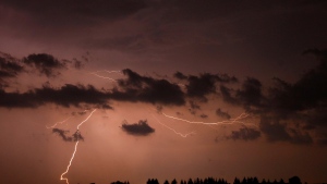 Lightning strikes late in the evening north of London, Ontario on Thursday Aug. 23, 2007. (CP PHOTO/Dave Chidley)