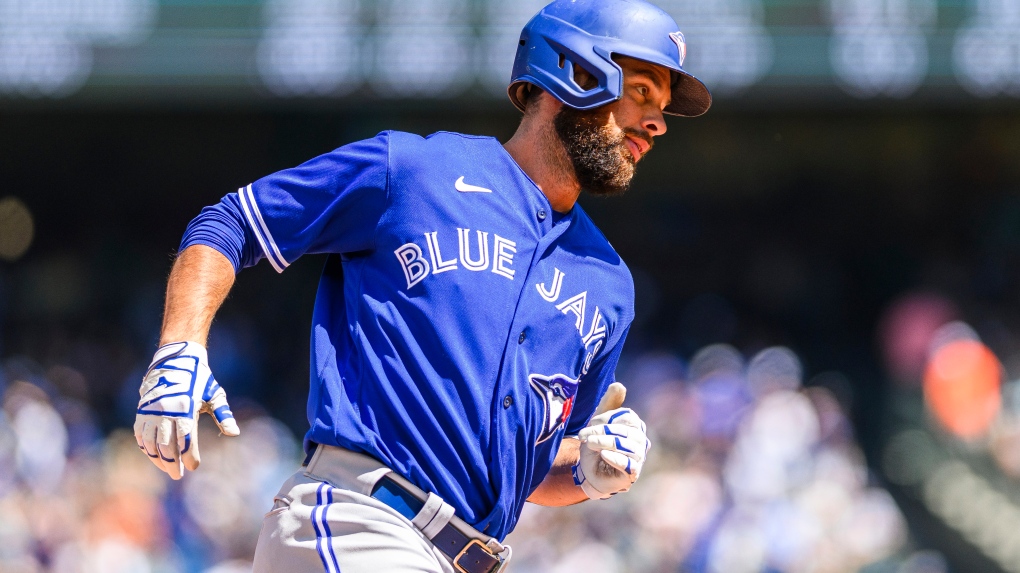 Blue Jays earn top wild card, beat Os 5-1 as Guerrero homers