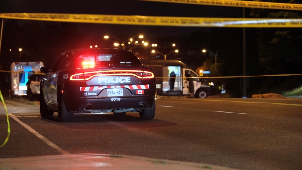警方寻求嫌疑人，因多伦多市中心发生非致命刺伤事件