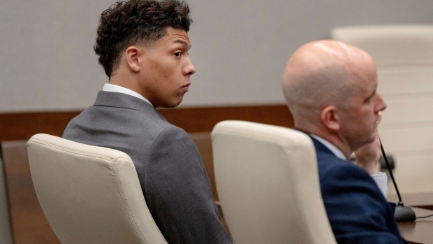 Prosecutors look to drop charges against Patrick Mahomes brother | CP24.com