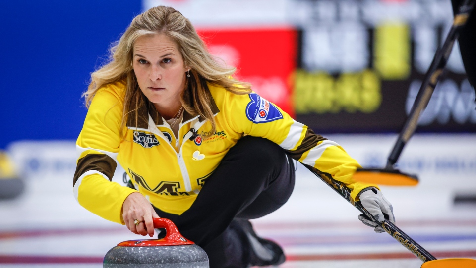 Scotties: Einarson wins 4th straight women's curling title