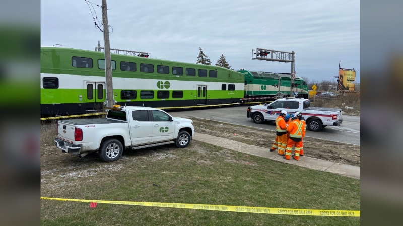 GO trains suspended following incident on tracks near Rutherford Station in Vaughan